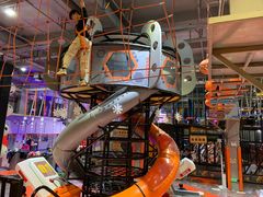 -嗨翻Hi-Fun竞技主题乐园·蹦床亲子生日轰趴(国光1937店)