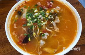 Tomato Meatball Rice Noodles in Pot