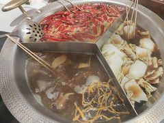 -廖掌柜·重庆鲜货火锅(上海首店)