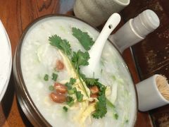 -黄但记老店·陈村粉食府