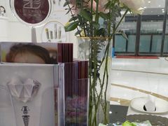 -雅悦齿科(顾村公园店)