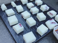 酸奶糕-诺敏塔拉奶茶-布里亚特包子-手把肉(锦都会店)