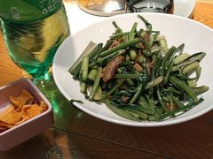 -黄泥岗·地道湖北菜(奥特莱斯店)