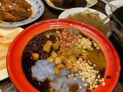-爆炸头阿姨小四川正宗川味小吃(无任何分店)