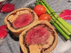 惠灵顿牛排-弦月窗LUNETTE BY AMANDA(复兴路店)