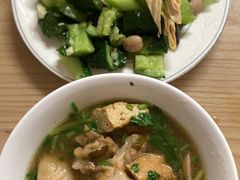 卤煮来一大碗您內儿-胖子卤煮