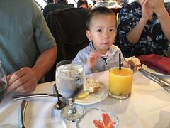 -Top Of Vancouver Revolving Restaurant