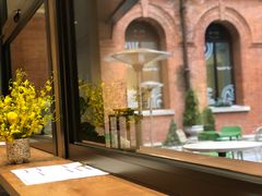 -潮一不贰·法式甜品·生日蛋糕·西式简餐(外滩店)