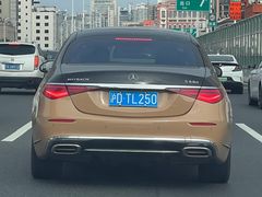 -奔驰上海利星(七宝店)