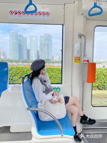 仿佛置身日系校园漫画里 2元打卡广州有轨电车