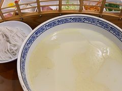 -香麒园·过桥米线·南湖雅宴