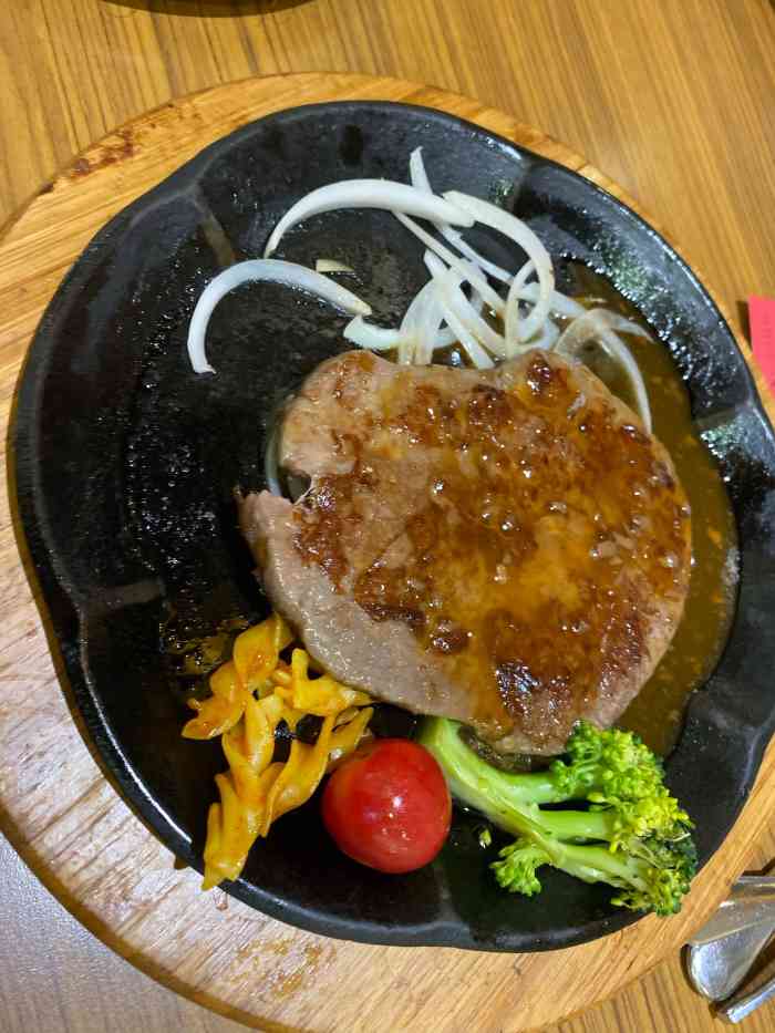 阿尔卑斯比萨自助(凯德广场店)-"经常来这里吃自助餐,菜品的品种增加