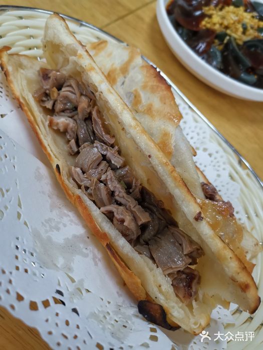 王胖子驴肉火烧(手帕口店)板肠火烧图片