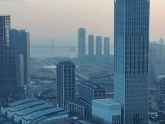 -大连星海皇冠假日酒店