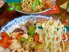 -霆记海鲜·只为这碗面(滨江店)