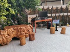 -红栌温泉山庄生态美食餐厅