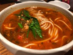 -云海肴·汽锅鸡·云南菜(天山百盛优客店)