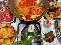 -王奋斗贵州酸汤牛肉火锅