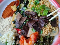 -煮小篓盘盘麻辣烫(广都店)