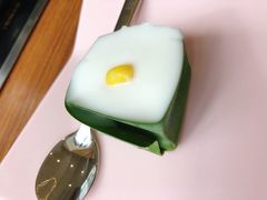 西米糕-樾餐厅泰式海鲜火锅(民歌湖店)