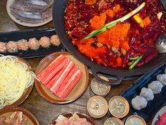 -黄潇洒老火锅(九眼桥宏济巷店)