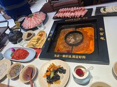 -老牌坊云南鱼豆花火锅(哈西万达店)