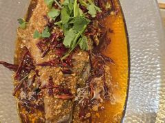 蒜爆鱼-大张烙馍村(泉山店)