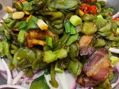 -莲餐厅·湖北菜·潜江小龙虾店(愚园路店)
