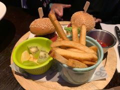 儿童鸡肉汉堡套餐-bluefrog蓝蛙(恒隆广场店)