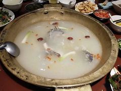 -颜氏双江清水鱼一养身火锅(磁器口店)