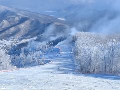 -中旅松花湖滑雪场