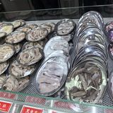 比菜市场还便宜的海鲜档