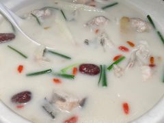 鱼钩鱼炖汤-老阿爸鲜鱼土菜(昆山花桥店)