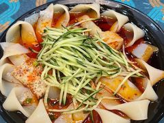 -三江源美食城