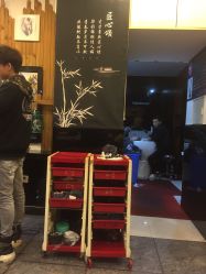 -镁连社·美联社