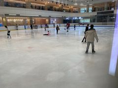 -陈露国际冰上中心(天津嘉里汇店)