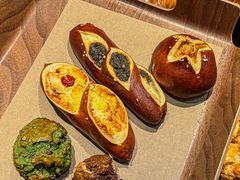 -红跑车蛋糕世界(清江路店)