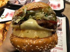 -The Habit Burger Grill 哈比特汉堡(复兴soho店)