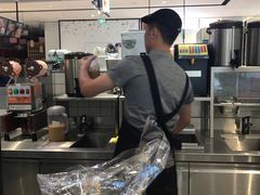 -CoCo都可(湖滨银泰店B区店)