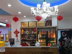 -休记光头香辣蟹干锅(绵竹店)