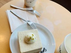 牛油果千层蛋糕-Seesaw Coffee(朝阳大悦城店)