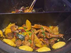 -鱼窝棚柴火铁锅炖(富山屯店)