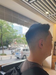 -MARTIN'S BARBER SHOP男士理发馆