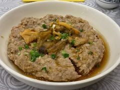 剁肉饼蒸咸鱼-粤·向群饭店(龙津东路总店)