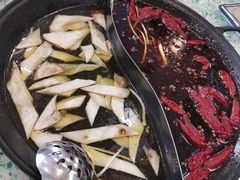 -鸿姐老火锅(疁城新天地店)