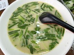 鳝鱼汤-三百碗宝应长鱼面(板仓街店)