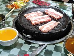 -韩红石板肉(范西路店)