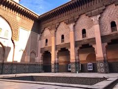 -阿里·本·优素福神学院