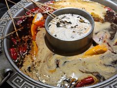 -杨肥肠火锅大排档(火车站花园店)