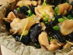 荷叶蒸滑鸡-稻香酒家·33年老字号·港式粤菜(富邦中心店)